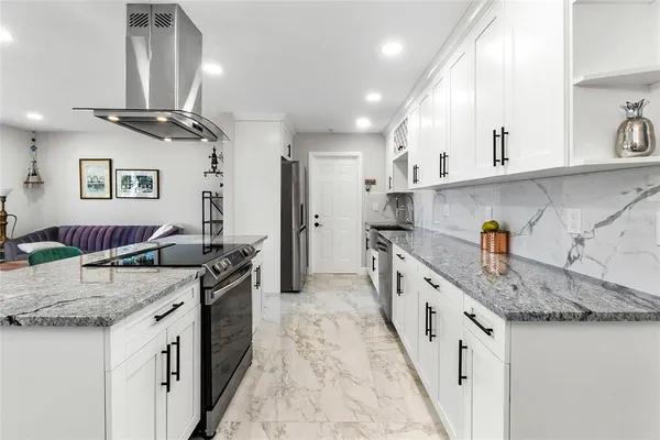 $575,000 | 11245 69th Avenue, Seminole, FL 33772