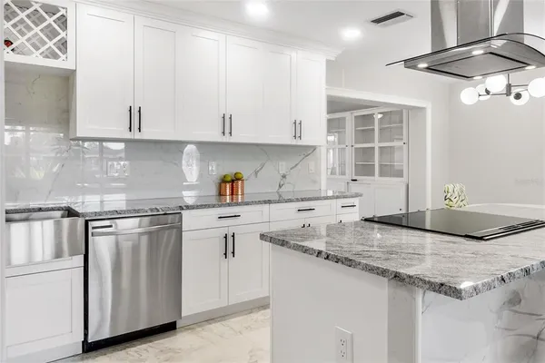 $575,000 | 11245 69th Avenue, Seminole, FL 33772