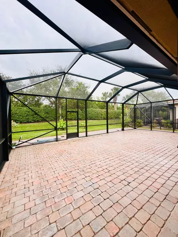 $2,700 | 1807 Berkshire Circle Southwest, Vero Beach, FL 32968