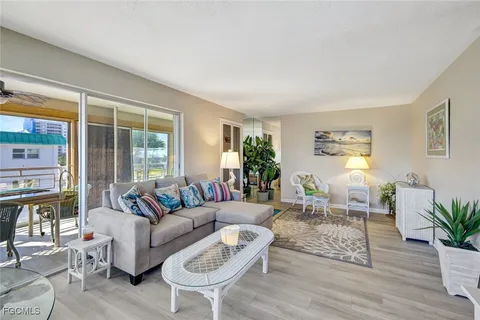 $415,000 | 6500 Estero Boulevard, Unit H300, Fort Myers Beach, FL 33931