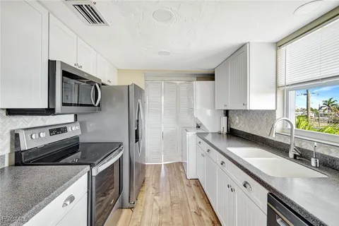 $415,000 | 6500 Estero Boulevard, Unit H300, Fort Myers Beach, FL 33931