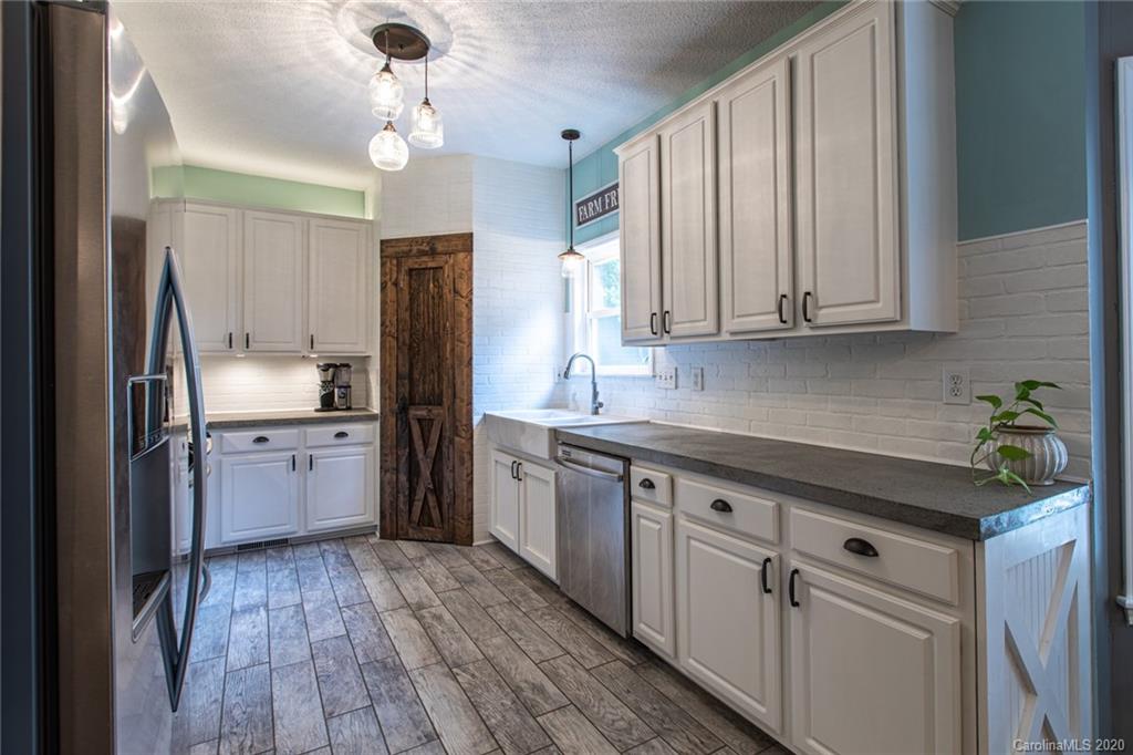 180 East P Rhyne Road Mount Holly, NC 28120 - Photo 11 of 35 Gallery Image 11