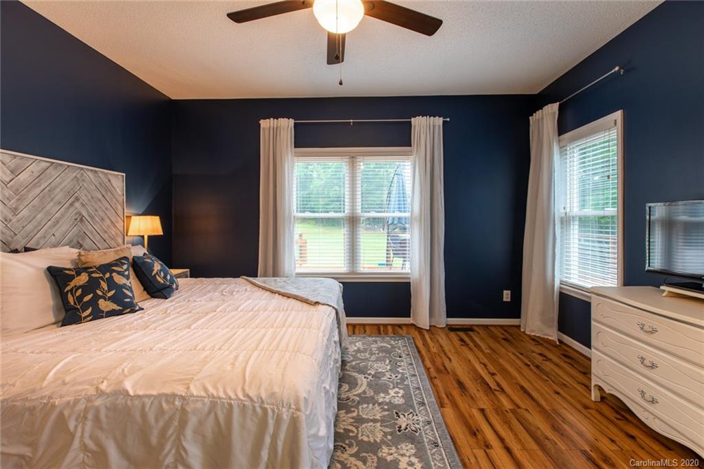 180 East P Rhyne Road Mount Holly, NC 28120 - Photo 6 of 35 Gallery Image 6