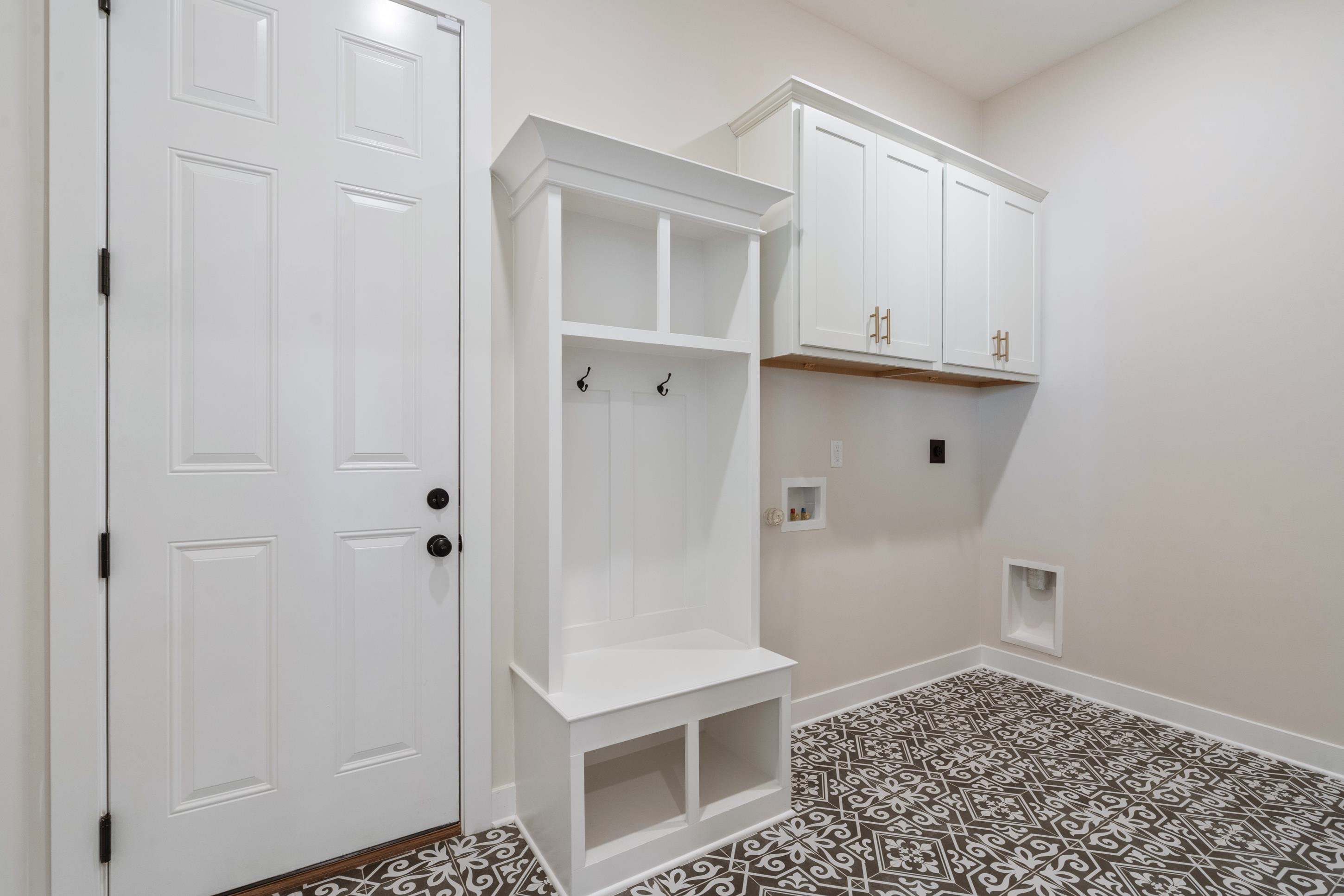 4844 Lyla Lane Collierville, TN 38017 - Photo 22 of 31 a bathroom with a sink
