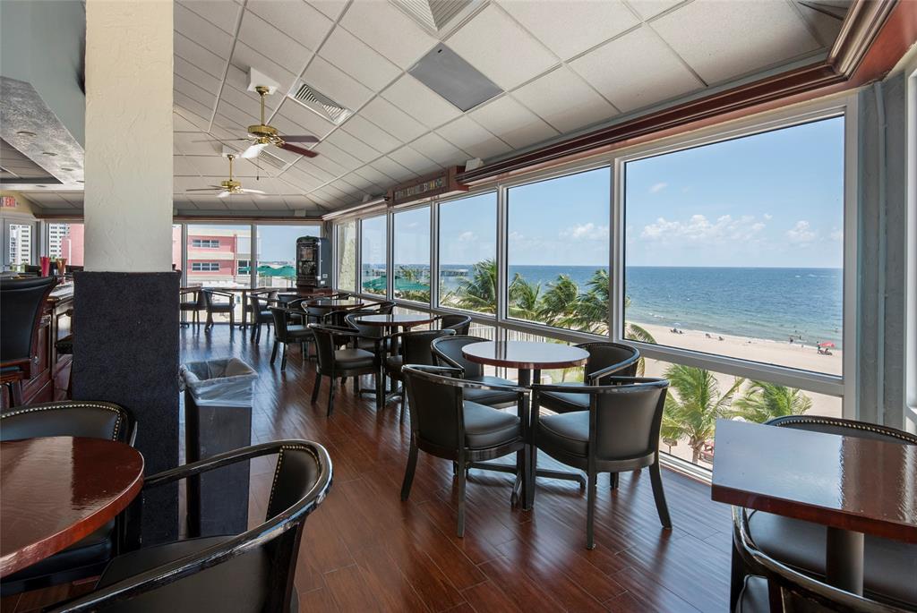 111 Briny Avenue, Unit 2107 Pompano Beach, FL 33062 - Photo 19 of 27 Bar
