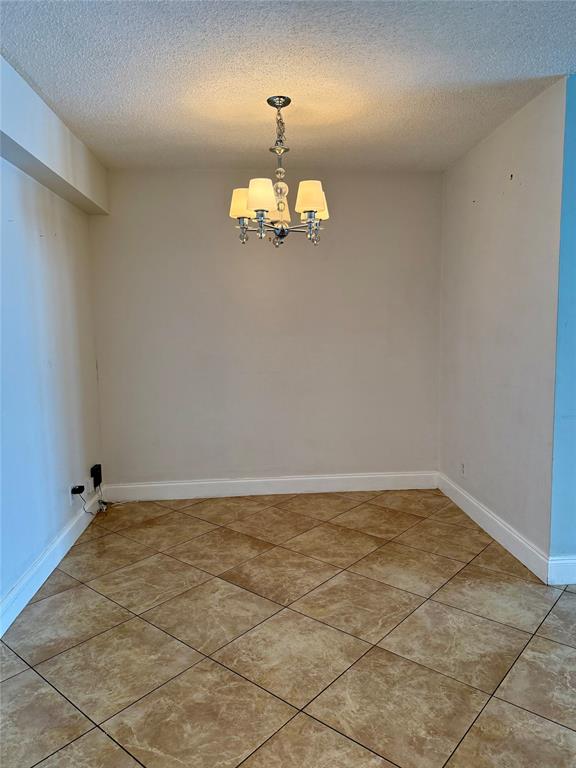 111 Briny Avenue, Unit 2107 Pompano Beach, FL 33062 - Photo 3 of 27 Dining area