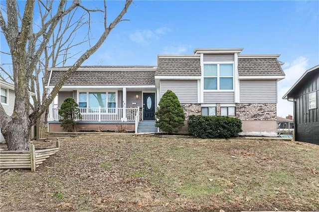 $2,345 | 6901 East 140th Terrace, Grandview, MO 64030