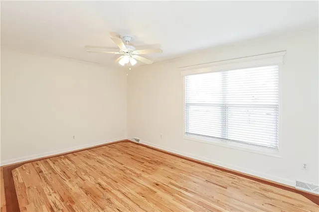 $2,345 | 6901 East 140th Terrace, Grandview, MO 64030