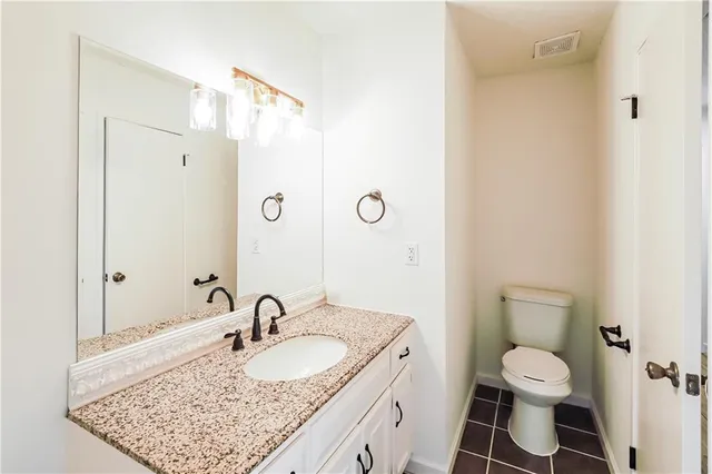 $2,345 | 6901 East 140th Terrace, Grandview, MO 64030