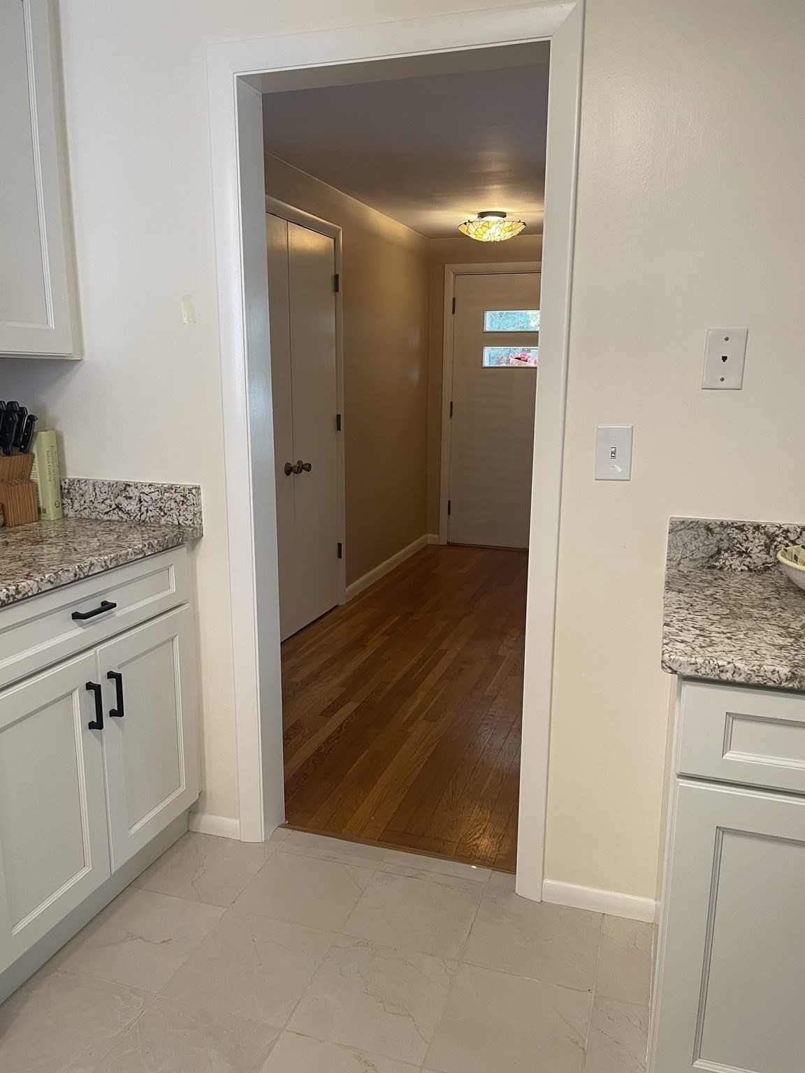 12 Hampton Road Sharon, MA 02067 - Photo 2 of 33 Gallery Image 2