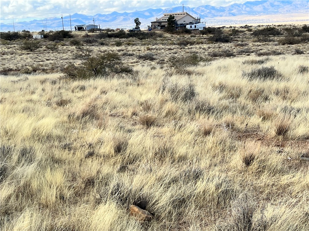 45-ac Westwind Road Kingman, AZ 86401 - Photo 14 of 24 Neighboring property to the west