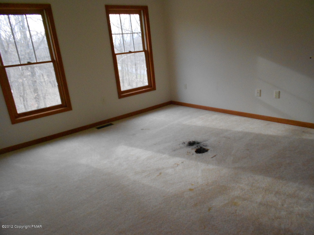 62 Whitaker Road Dingmans Ferry, PA 18328 - Photo 7 of 8 Master Bath