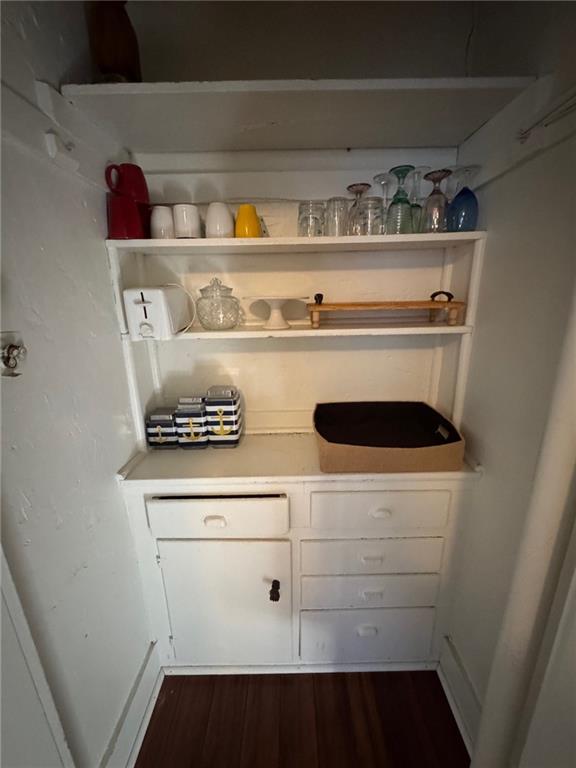 929 Southwest Huntoon Street Topeka, KS 66604 - Photo 24 of 35