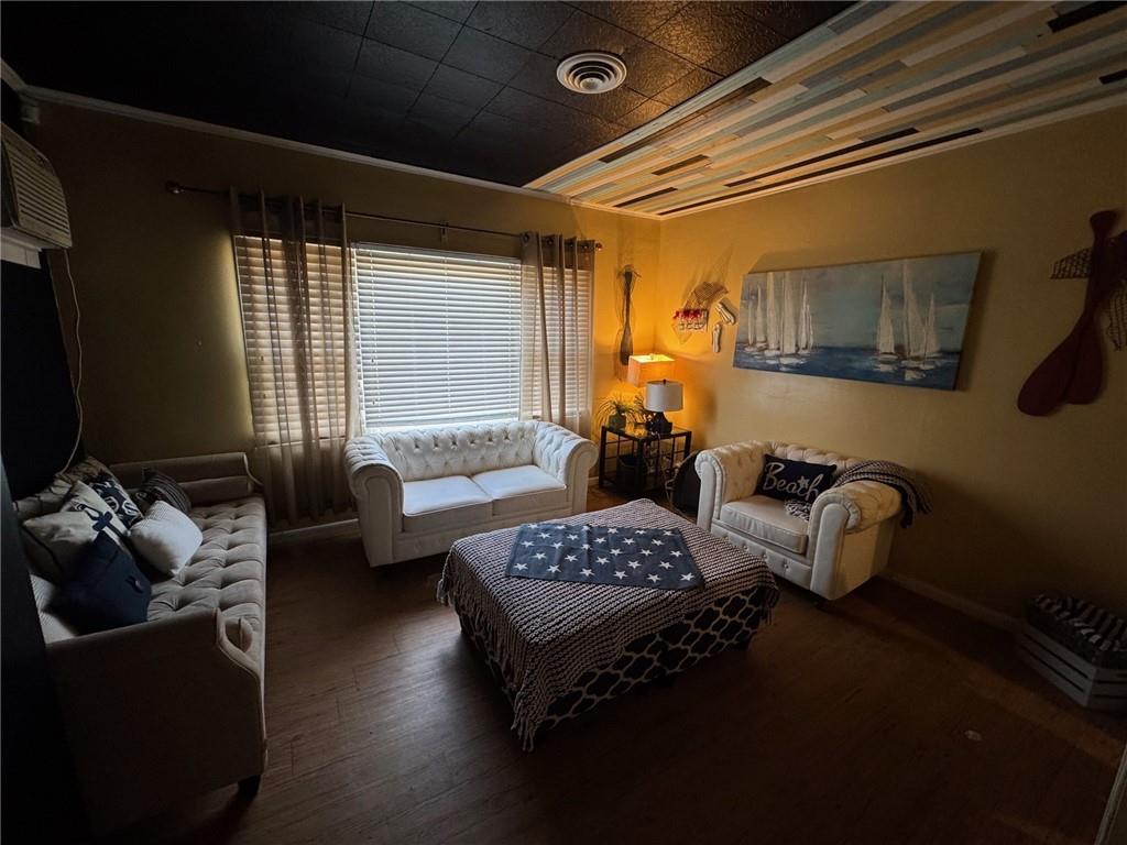 929 Southwest Huntoon Street Topeka, KS 66604 - Photo 26 of 35