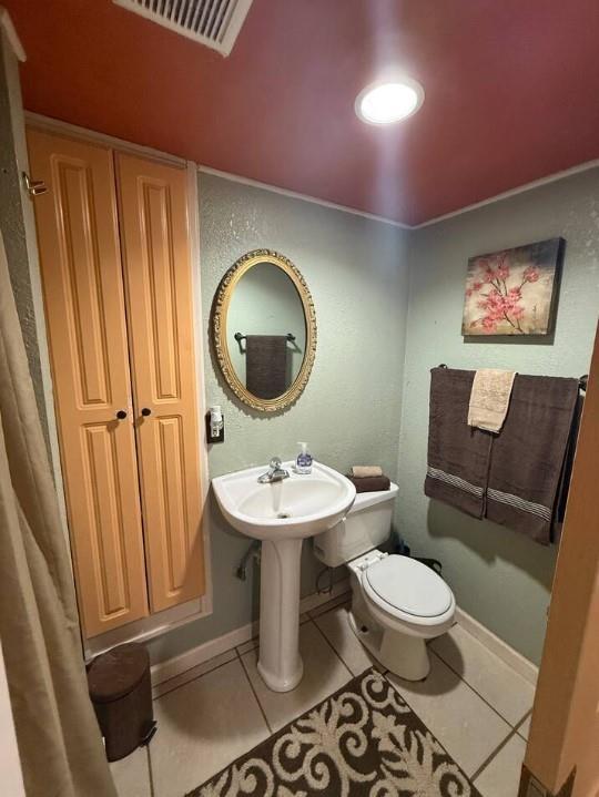 929 Southwest Huntoon Street Topeka, KS 66604 - Photo 6 of 35