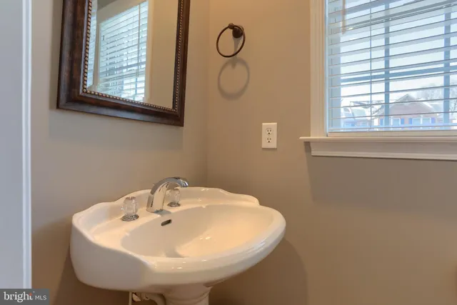 $399,900 | 411 Northstar Drive, Harrisburg, PA 17112