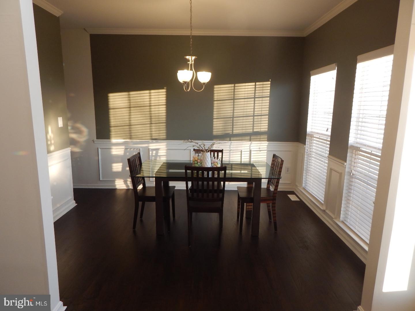 121 Riverside Lane Coatesville, PA 19320 - Photo 5 of 22 Dining Room