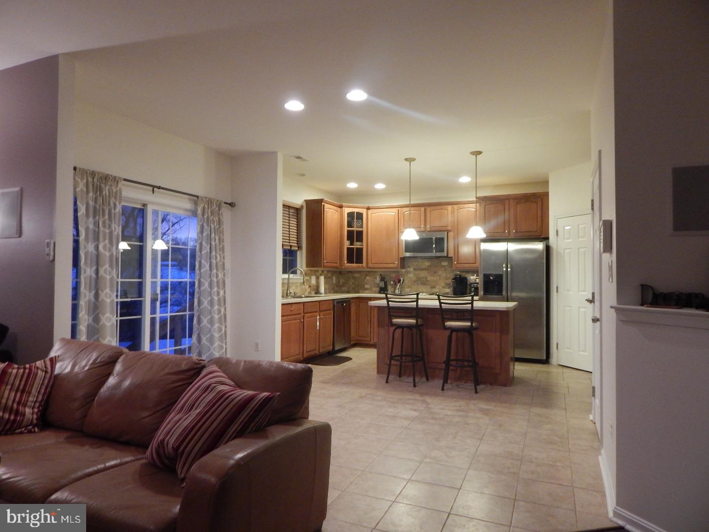 121 Riverside Lane Coatesville, PA 19320 - Photo 6 of 22 Kitchen
