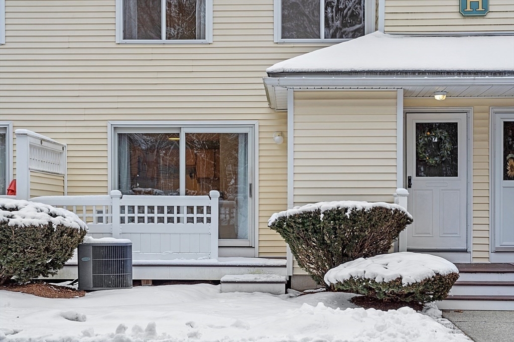 360 Littleton Road, Unit H7 Chelmsford, MA 01824 - Photo 3 of 32 Gallery Image 3