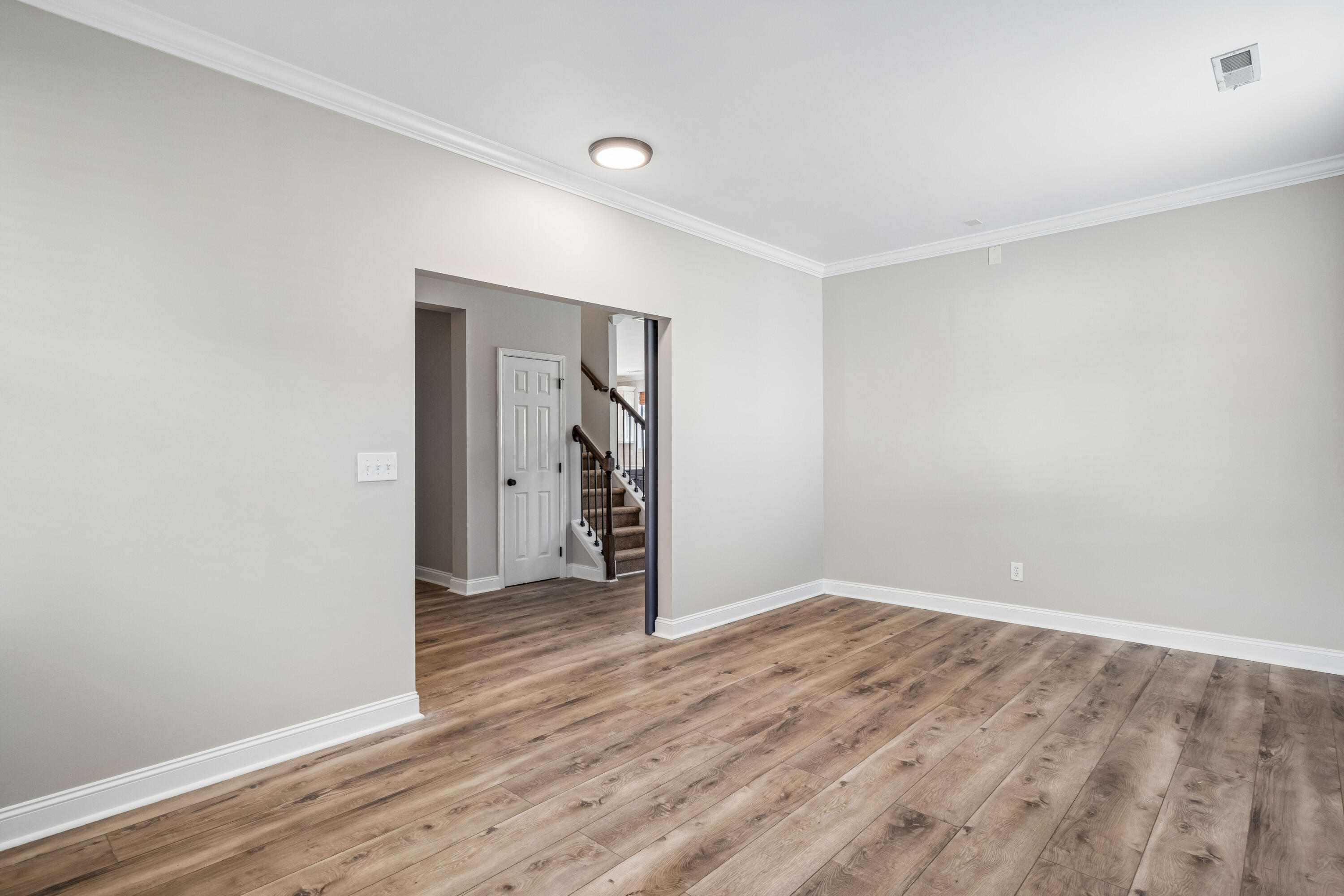 7016 Billberry Street Hanahan, SC 29410 - Photo 10 of 48 7016BillberrySt-KeenEyeMarketing-010