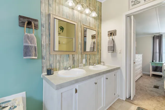 $245,000 | 3216 Woodlawn Avenue Southwest, Supply, NC 28462