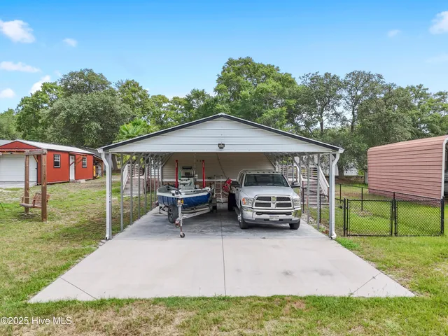 $245,000 | 3216 Woodlawn Avenue Southwest, Supply, NC 28462