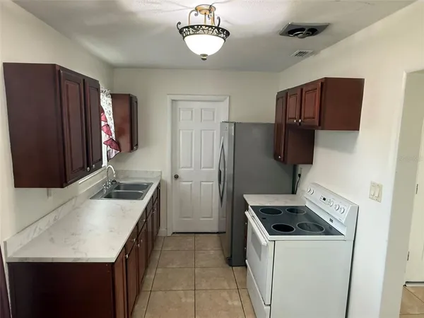 $1,867 | 722 Mercado Avenue, Orlando, FL 32807
