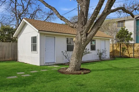 $995,000 | 7804 Hardy Drive, Austin, TX 78757