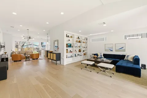 $995,000 | 7804 Hardy Drive, Austin, TX 78757