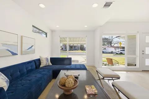 $995,000 | 7804 Hardy Drive, Austin, TX 78757