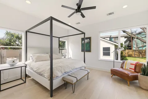 $995,000 | 7804 Hardy Drive, Austin, TX 78757