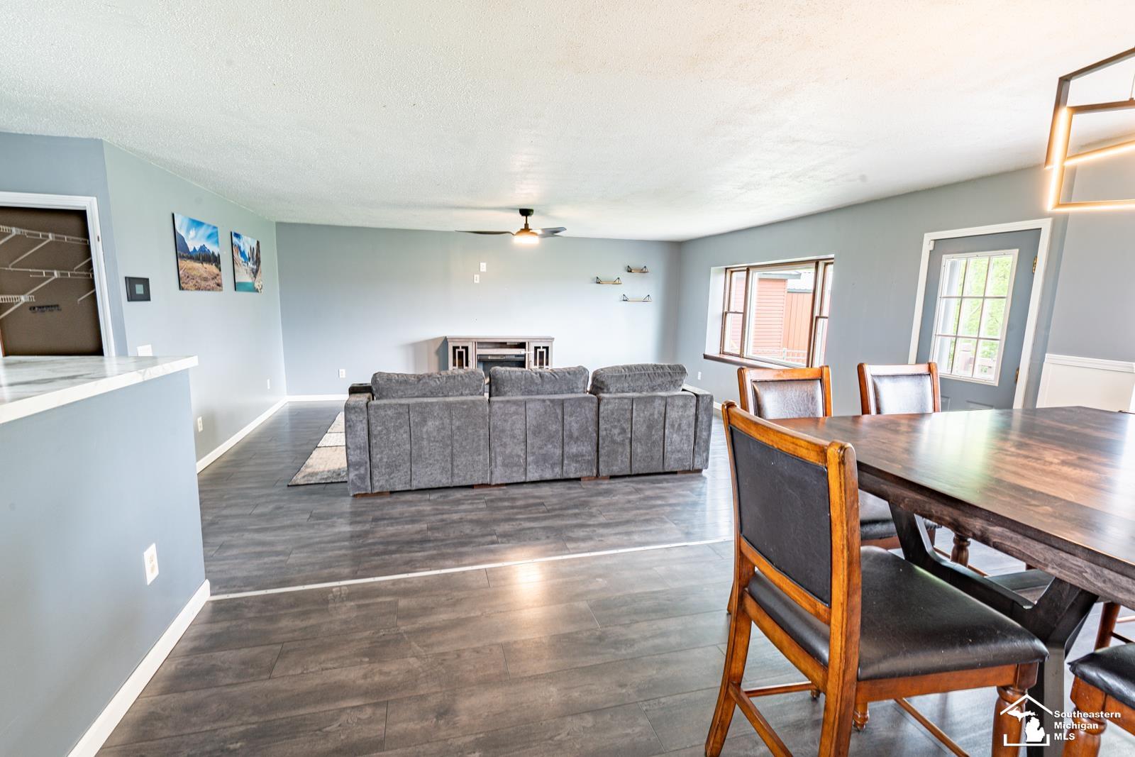 5248 South Custer Road Monroe, MI 48161 - Photo 10 of 33