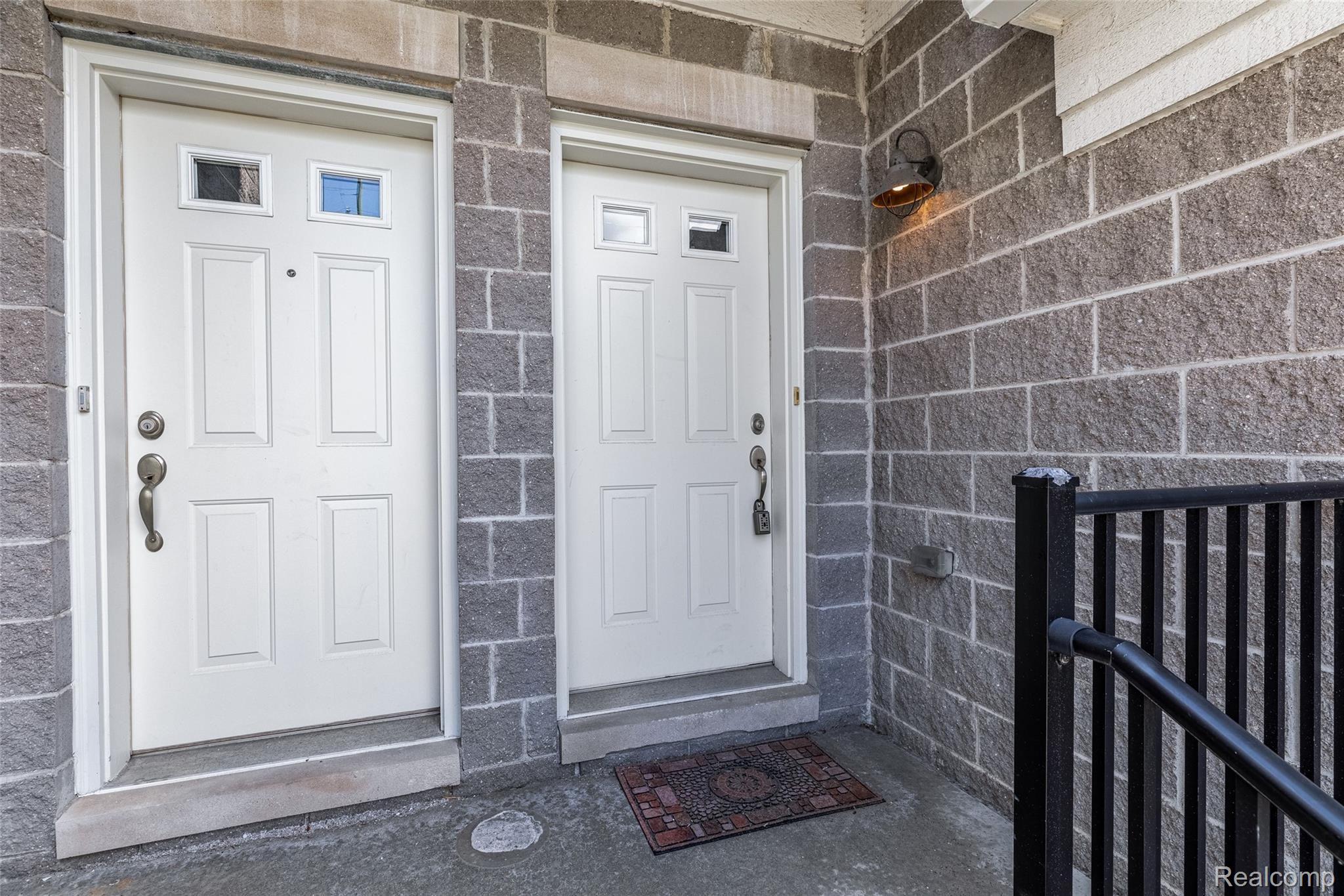 444 Hilton Road, Unit 112 Ferndale, MI 48220 - Photo 5 of 25 5.Front