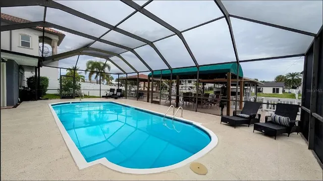$955,000 | 3912 Fontainebleau Drive, Tampa, FL 33634