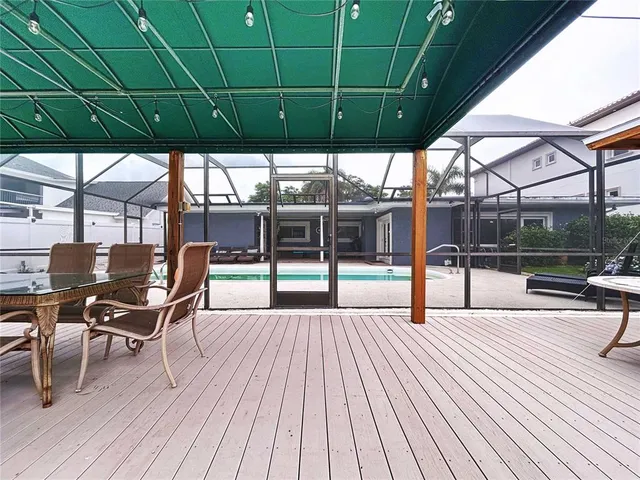 $955,000 | 3912 Fontainebleau Drive, Tampa, FL 33634