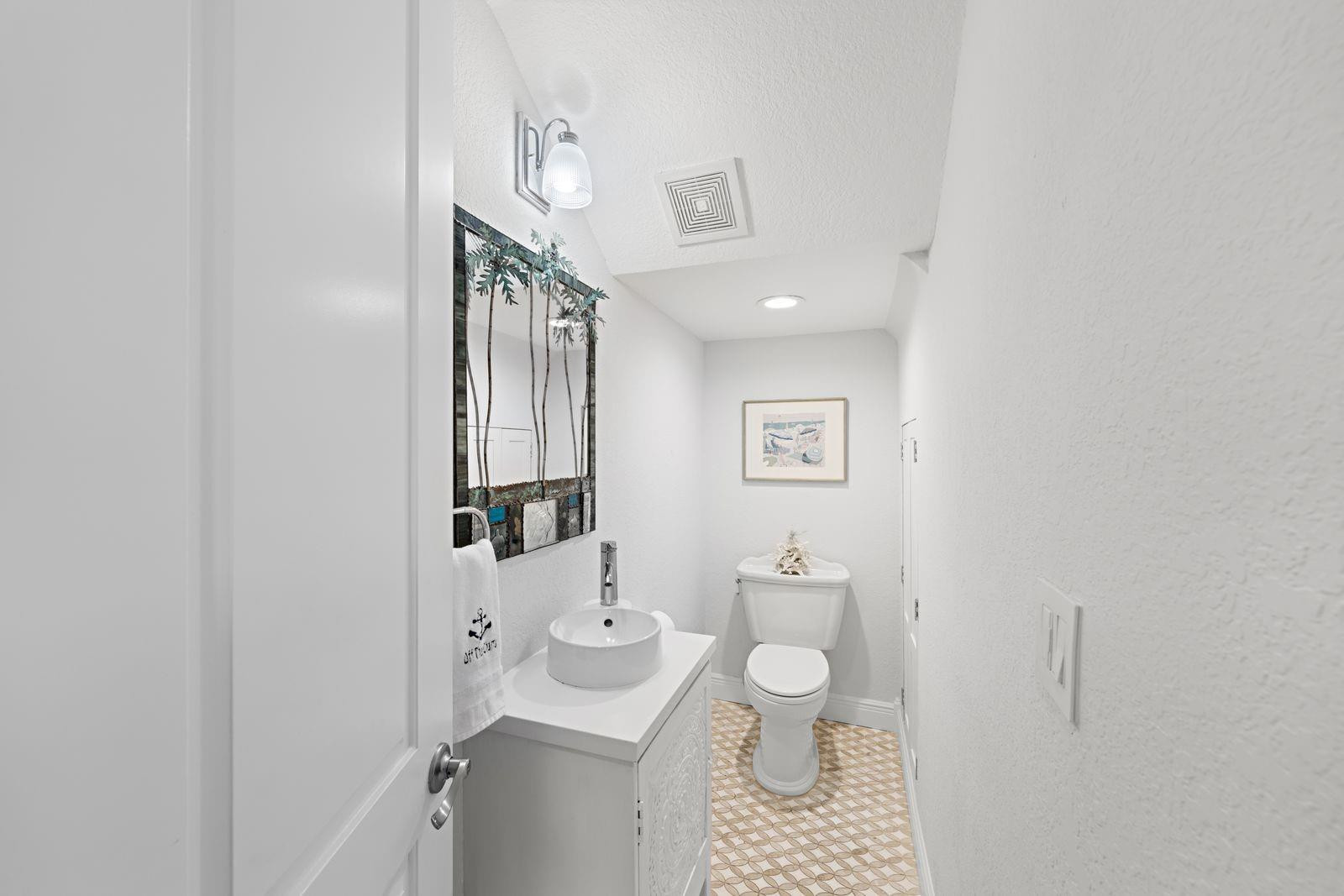 2341 Northeast 48th Court Lighthouse Point, FL 33064 - Photo 23 of 87 Photo 23