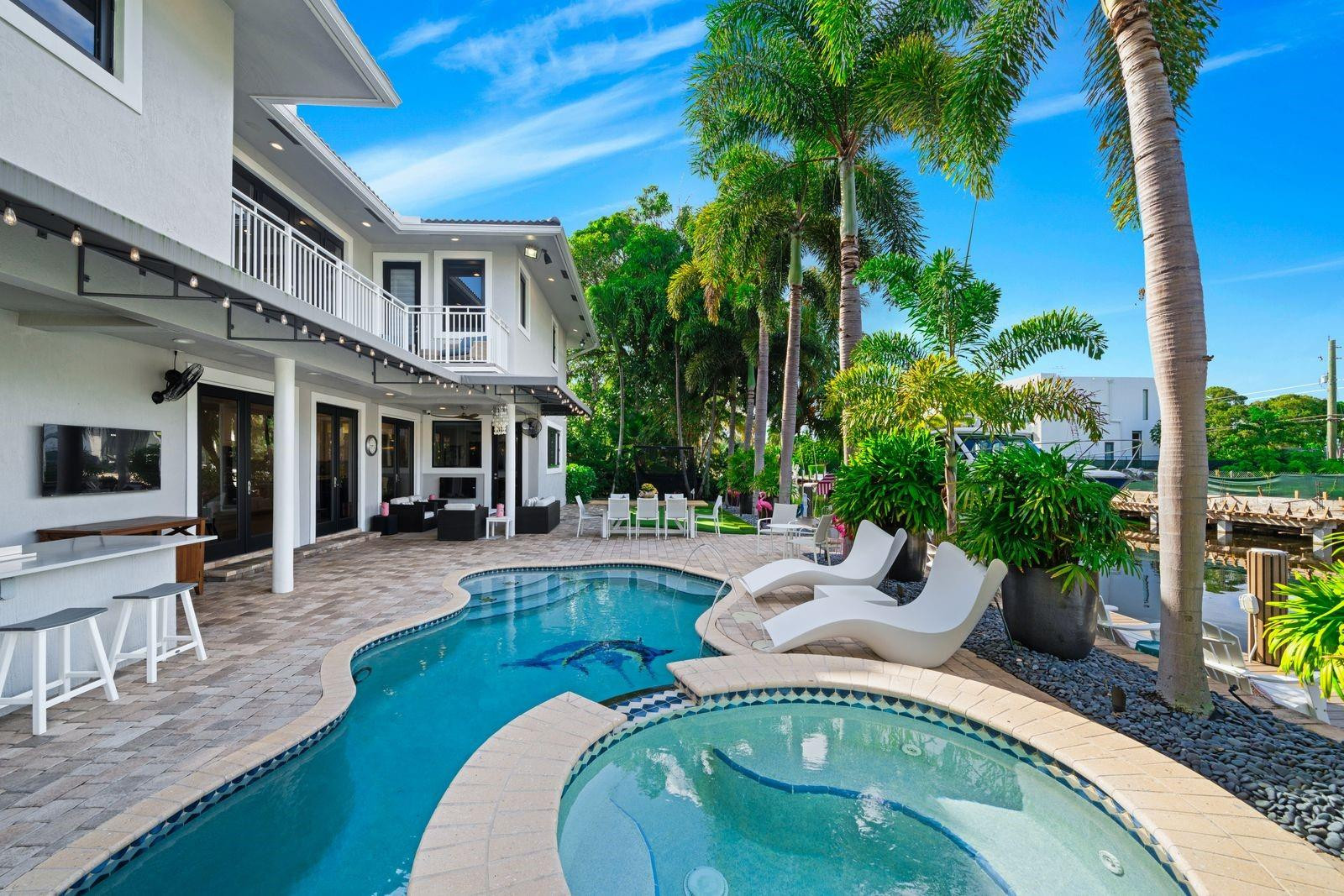 2341 Northeast 48th Court Lighthouse Point, FL 33064 - Photo 3 of 87 Photo 3