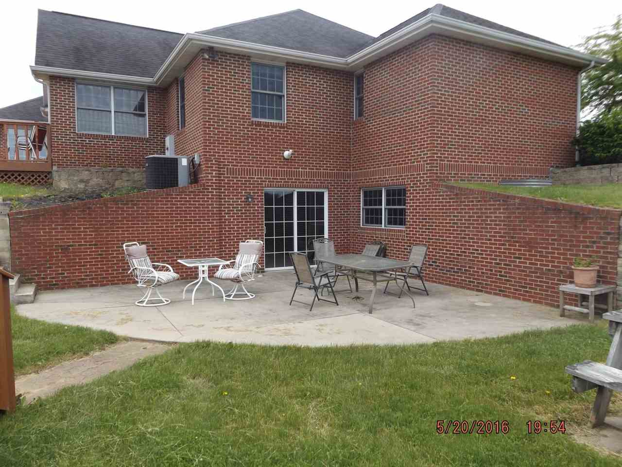 9110 South 200 E Road Muncie, IN 47302 - Photo 4 of 36 Gallery Image 4