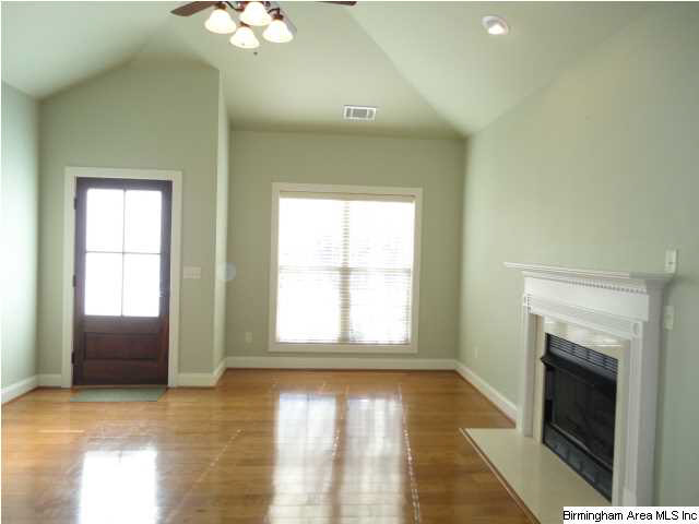 1121 Weybridge Road Pelham, AL 35124 - Photo 5 of 31