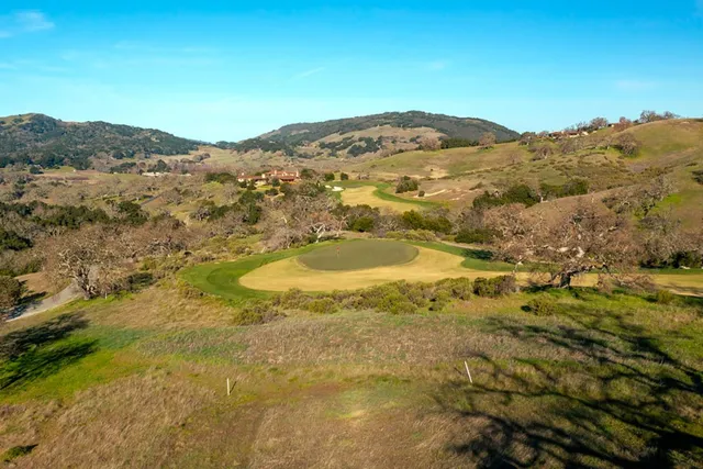 $1,195,000 | 27 East Pronghorn Run, Carmel, CA 93923