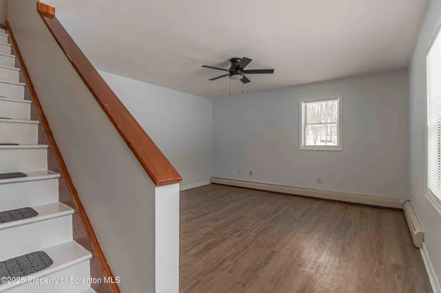 $1,950 | 4005-4007 Pond View Drive, Clarks Summit, PA 18411