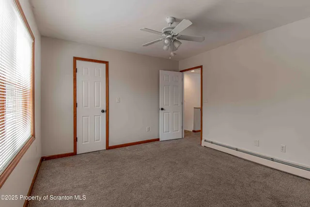 $1,950 | 4005-4007 Pond View Drive, Clarks Summit, PA 18411