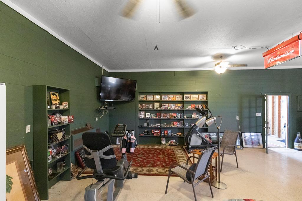1060 Harden Road Slocomb, AL 36375 - Photo 46 of 67 25'x26' heated and cooled with half bath