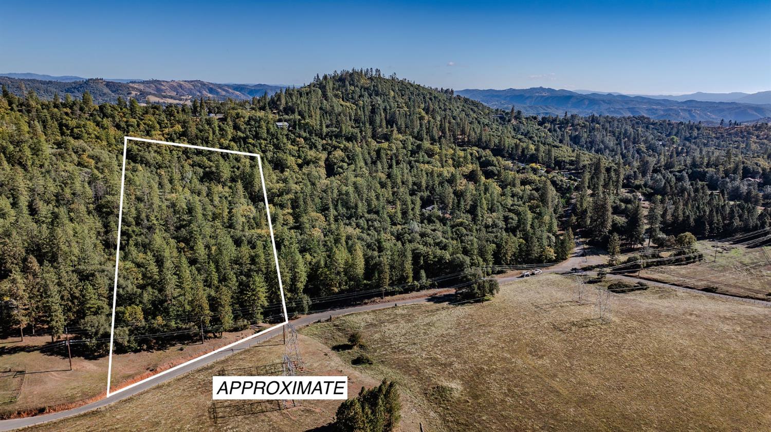 10440 Tabeaud Road Pine Grove, CA 95665 - Photo 6 of 18 a view of a outdoor space