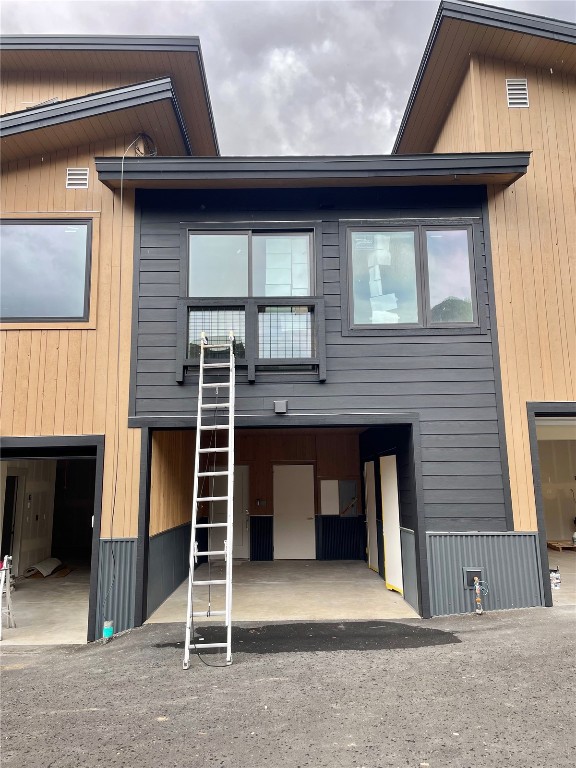 620 Montezuma Road, Unit B2 Keystone, CO 80435 - Photo 4 of 25 Photos are of a similar property. This home includes one covered parking space and one surface space, along with ample lockable storage in the garage. Final finishes and color schemes may vary from those shown.