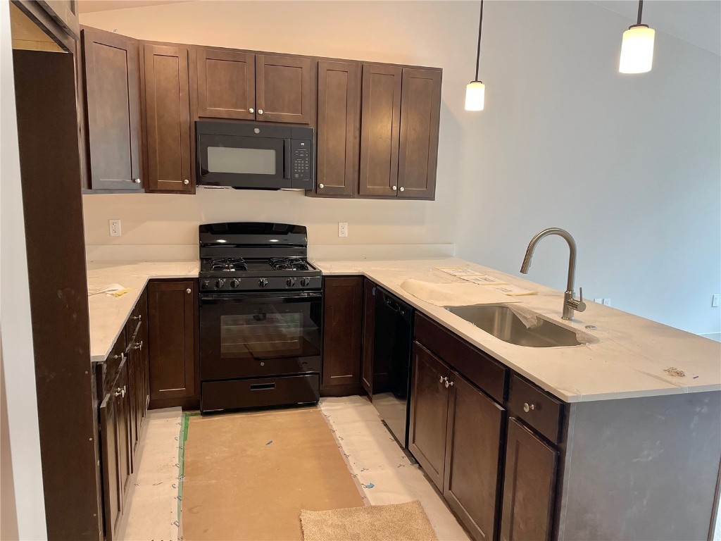 620 Montezuma Road, Unit B2 Keystone, CO 80435 - Photo 7 of 25 Photos are of a similar property. Final finishes and color schemes may vary from those shown.