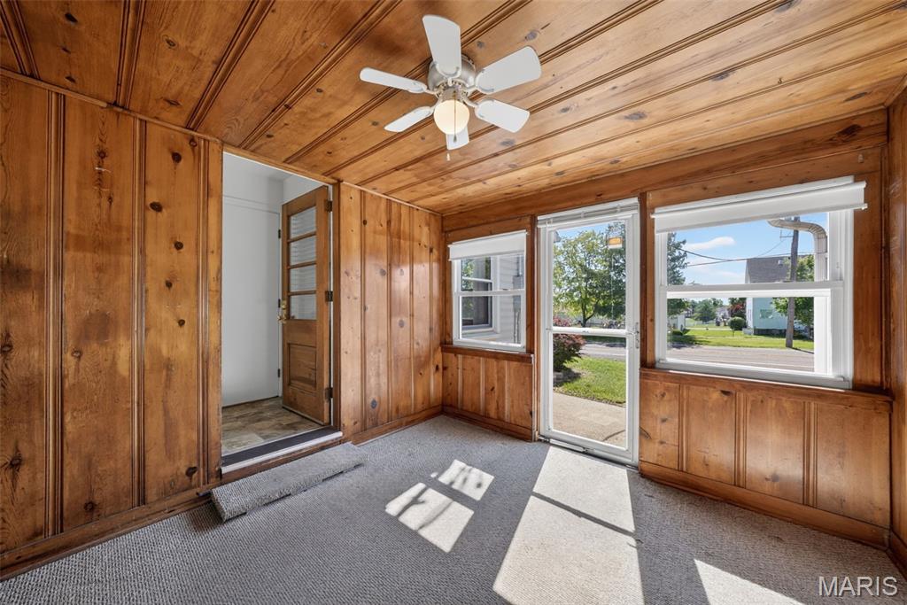 3909 Shackelford Road Florissant, MO 63034 - Photo 23 of 44