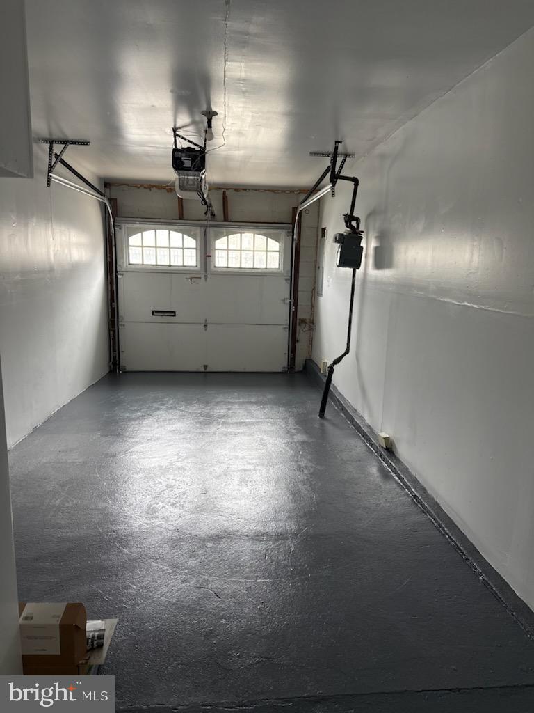 1727 Fitzwater Street, Unit B Philadelphia, PA 19146 - Photo 27 of 31 a view of empty room