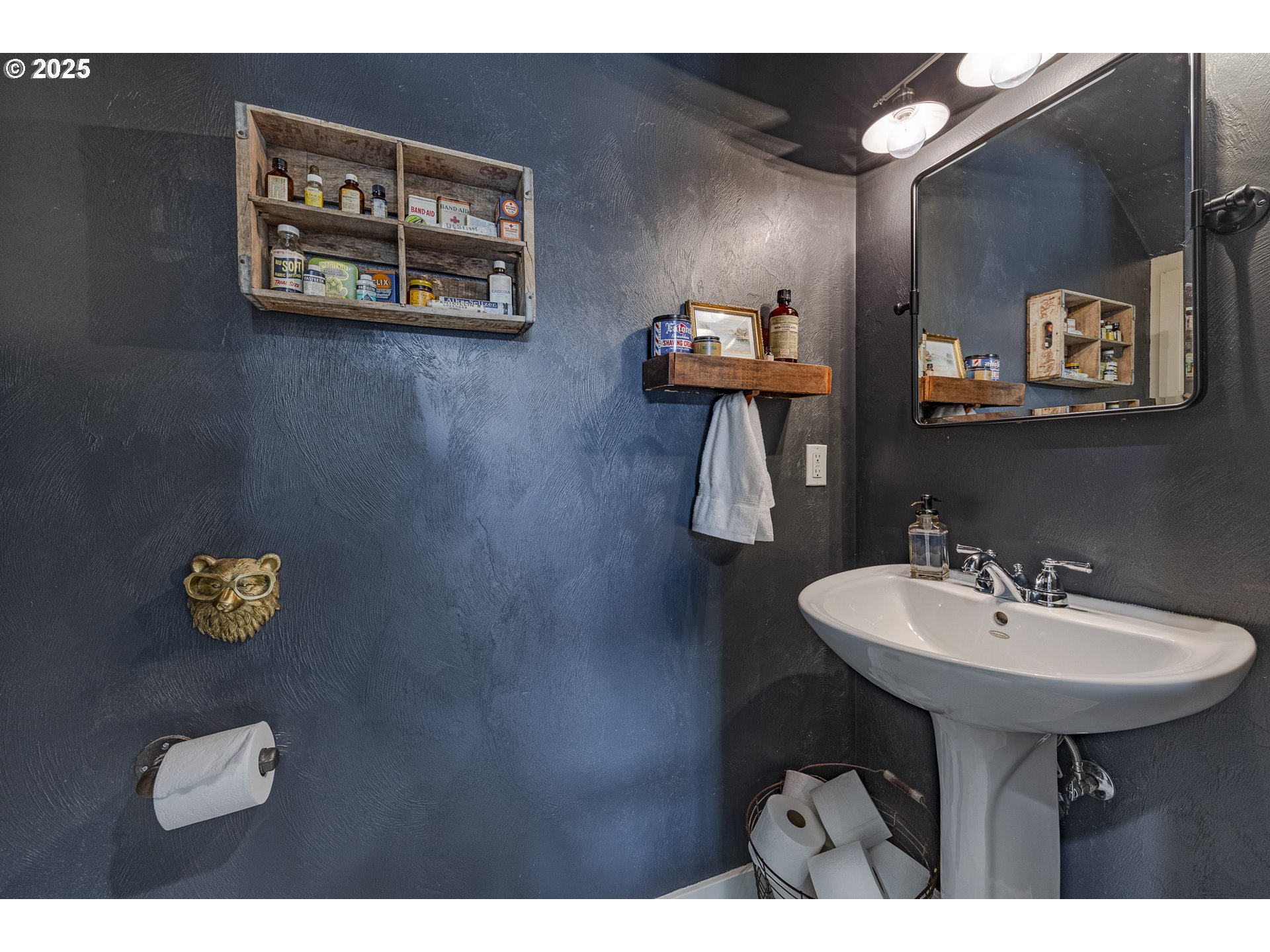 2409 Crowther Drive Eugene, OR 97404 - Photo 23 of 48 a bathroom with a sink and a mirror