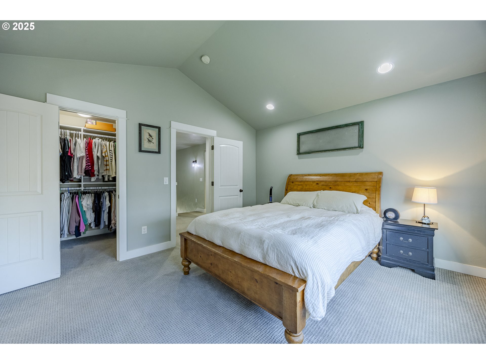 2409 Crowther Drive Eugene, OR 97404 - Photo 28 of 48 a bedroom with a bed and closet